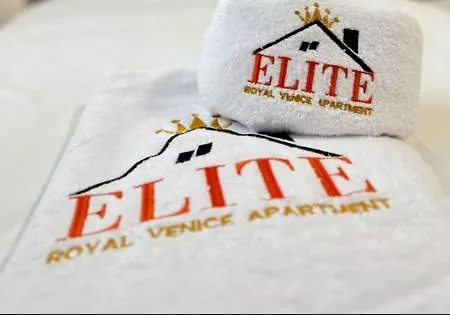 Elite Royal Apartment *