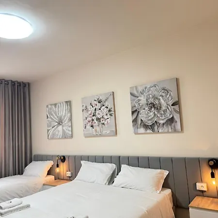 Elite Royal Apartment *